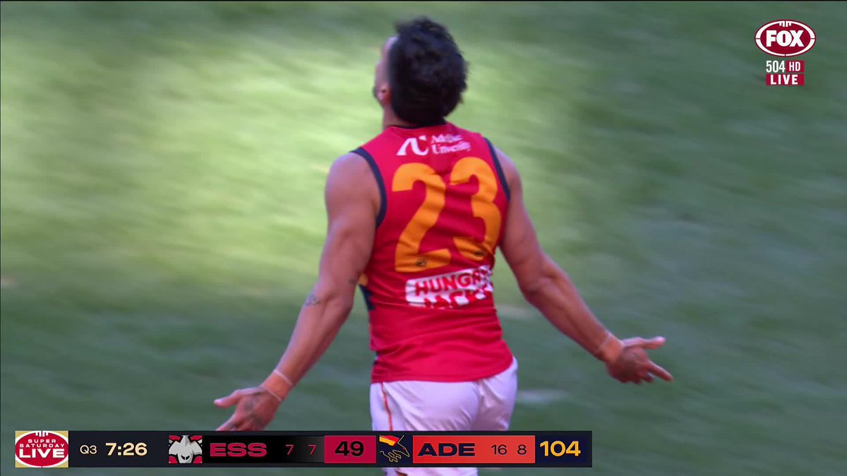 OH MY! 🔥 Did Izak Rankine just kick the goal of the year so far?! 📺 Watch #AFLDonsCrows LIVE on ch. 504 or stream on Kayo: ✍️ BLOG 🔢 MATCH CENTRE