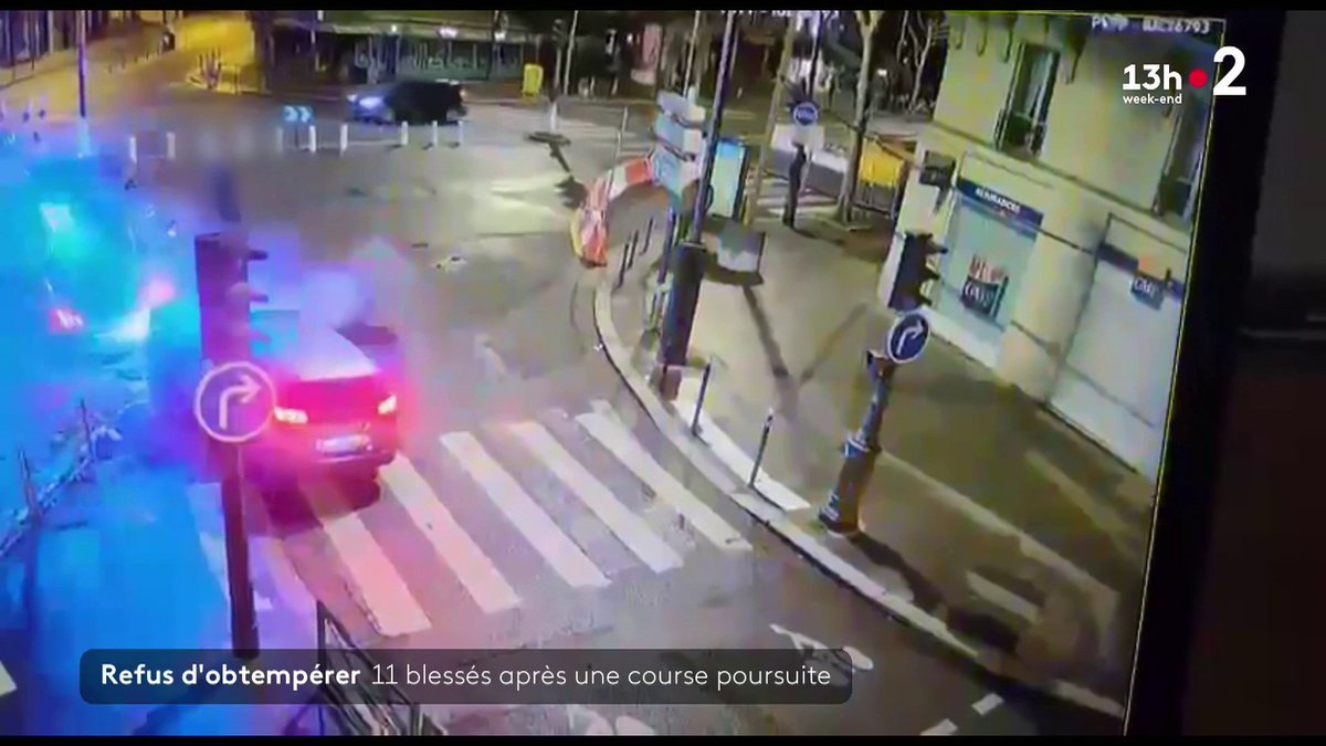 Une course poursuite a eu lieu dans la capitale française, samedi 22 mars, après un refus d’obtempérer. Elle a causé un lourd accident. Le bilan s'élève à 11 blessés, dont huit policiers. ▶️ #JT13h