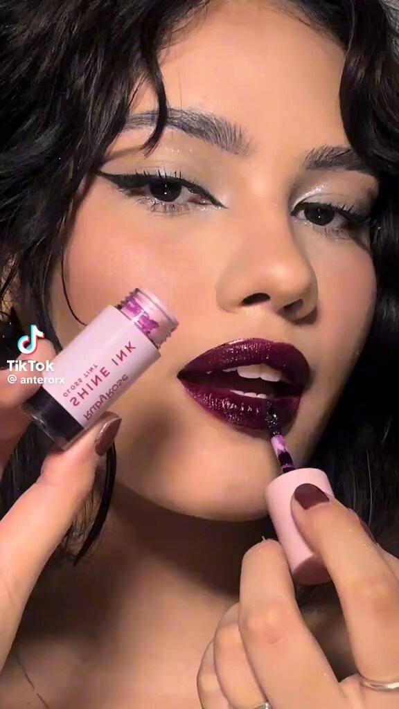 ruby rose lançou um gloss com esse efeito “tint” parecido com aqueles coreanos !!!