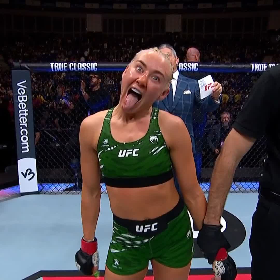 SHE IS ON CLOUD NINE! #UFCLondon What a turnaround for Mama B Shauna Bannon 🇮🇪 Watch our prelims LIVE NOW on UFC FIGHT PASS and get 35% off 📺