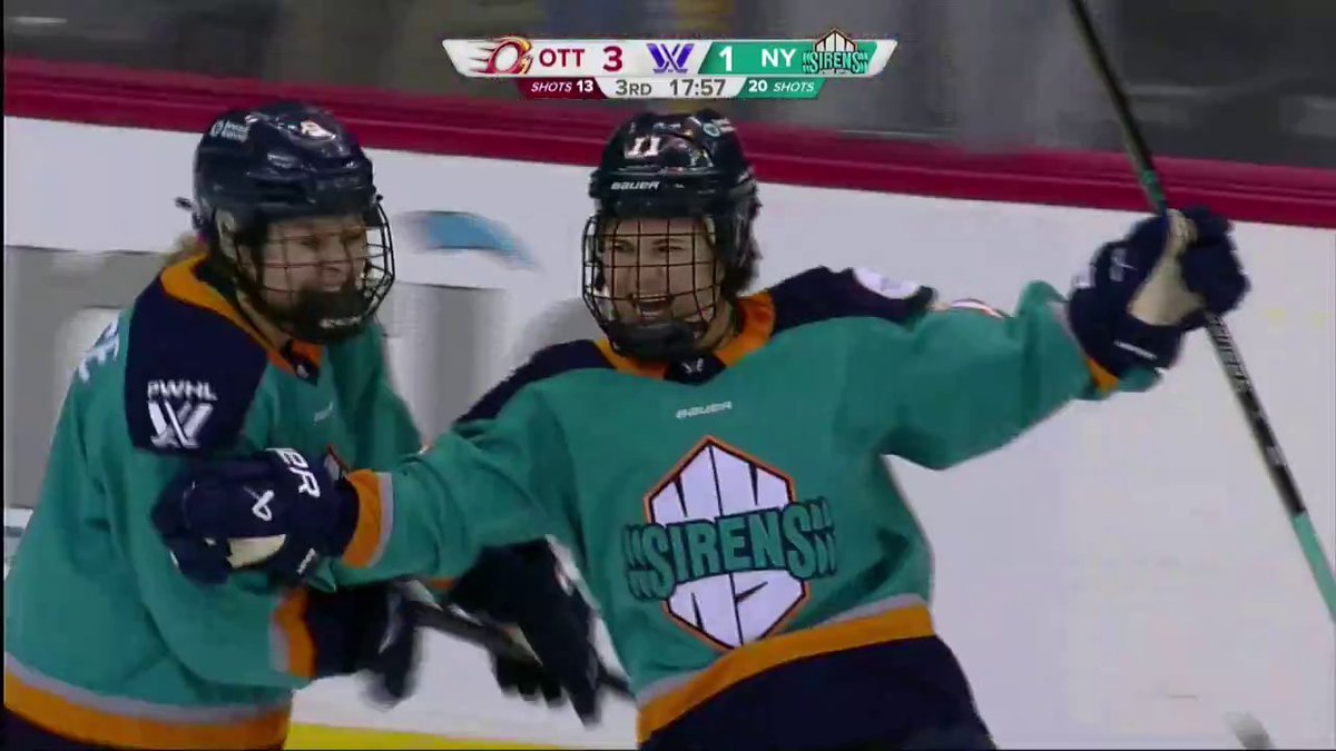 FIRST PWHL MICHIGAN GOAL‼️ Take a bow, Abby Roque 😮‍💨 (🎥: New York Sirens)