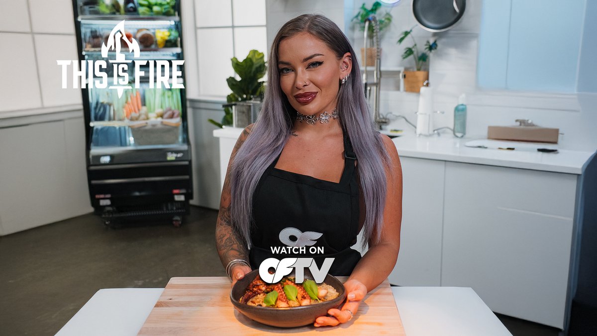 Don’t worry @ItsHayleyDavies and Mia Malkova! It’s not like there’s $20,000 on the line… oh wait 🐙💰 📺 Watch #ThisIsFire free: