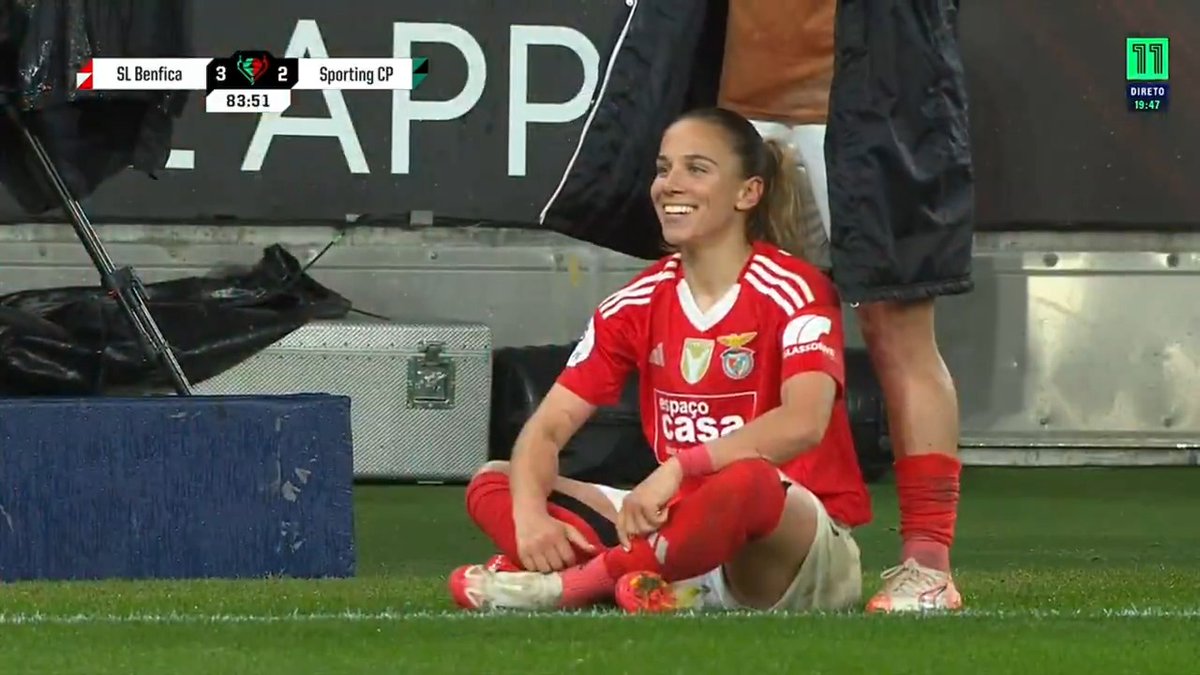 Lúcia Alves completou a reviravolta e o Benfica eliminou o Sporting para se apurar para as meias-finais da Taça de Portugal feminina 💥