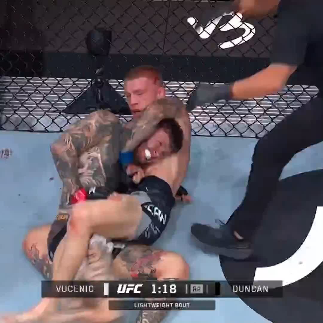 THE PROBLEM GETS THE TAP 🏴󠁧󠁢󠁳󠁣󠁴󠁿 #UFCLondon Chris Duncan spoils the party in London!