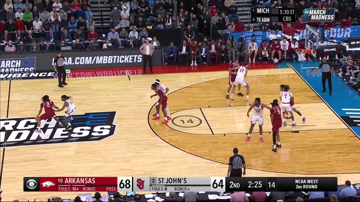 RAZORBACKS CLUTCHING UP LATE 🔥 #MarchMadness Arkansas Men’s Basketball 🐗