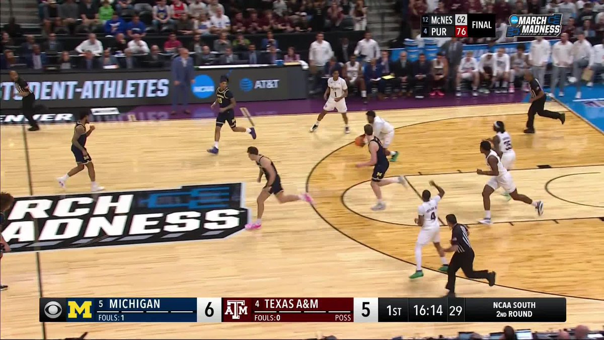 PHARREL PAYNE THROWING IT DOWN 😤 #MarchMadness Texas A&M Basketball