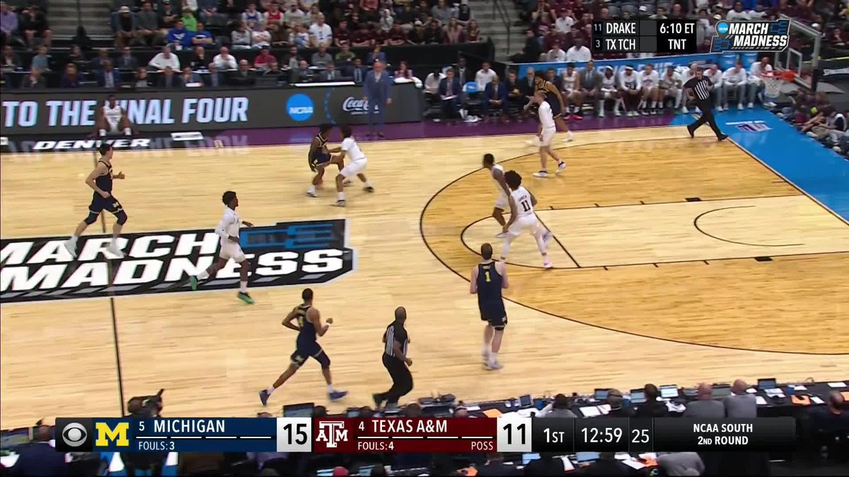 Danny Wolf with the FLUSH for Michigan Men's Basketball
