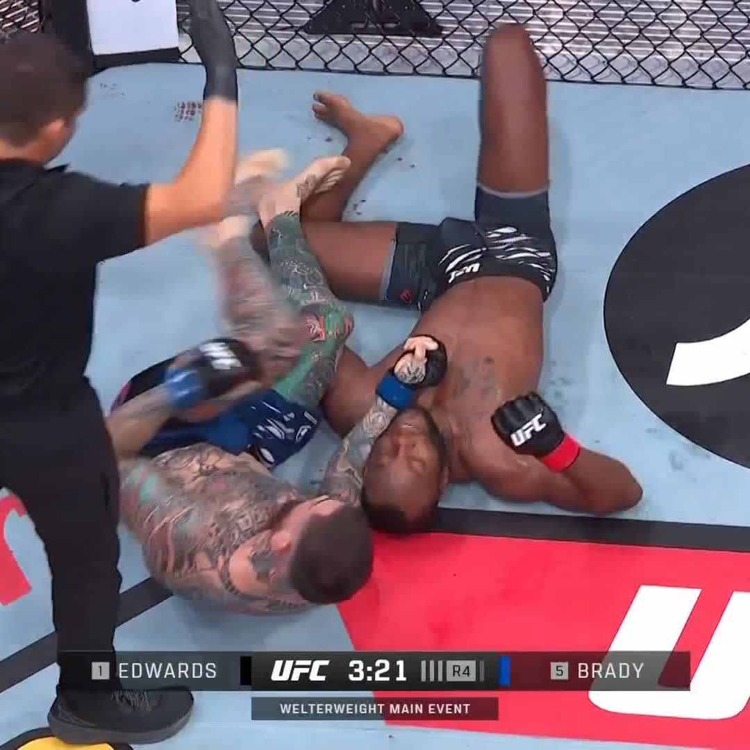SEAN SPOILS THE PARTY 😱 #UFCLondon Sean Brady taps out Leon Edwards in round four!