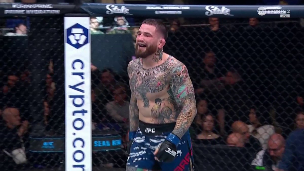 Sean Brady makes Leon Edwards tap out 😱 The biggest win of Brady's career! #UFCLondon 📺 TNT Sports & discovery+ UK