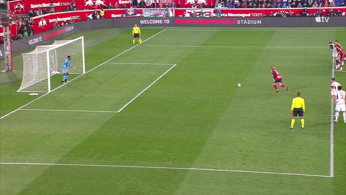 Emil Forsberg buries the PK and the New York Red Bulls take the lead before the half. 👌 📺 #MLSSeasonPass:
