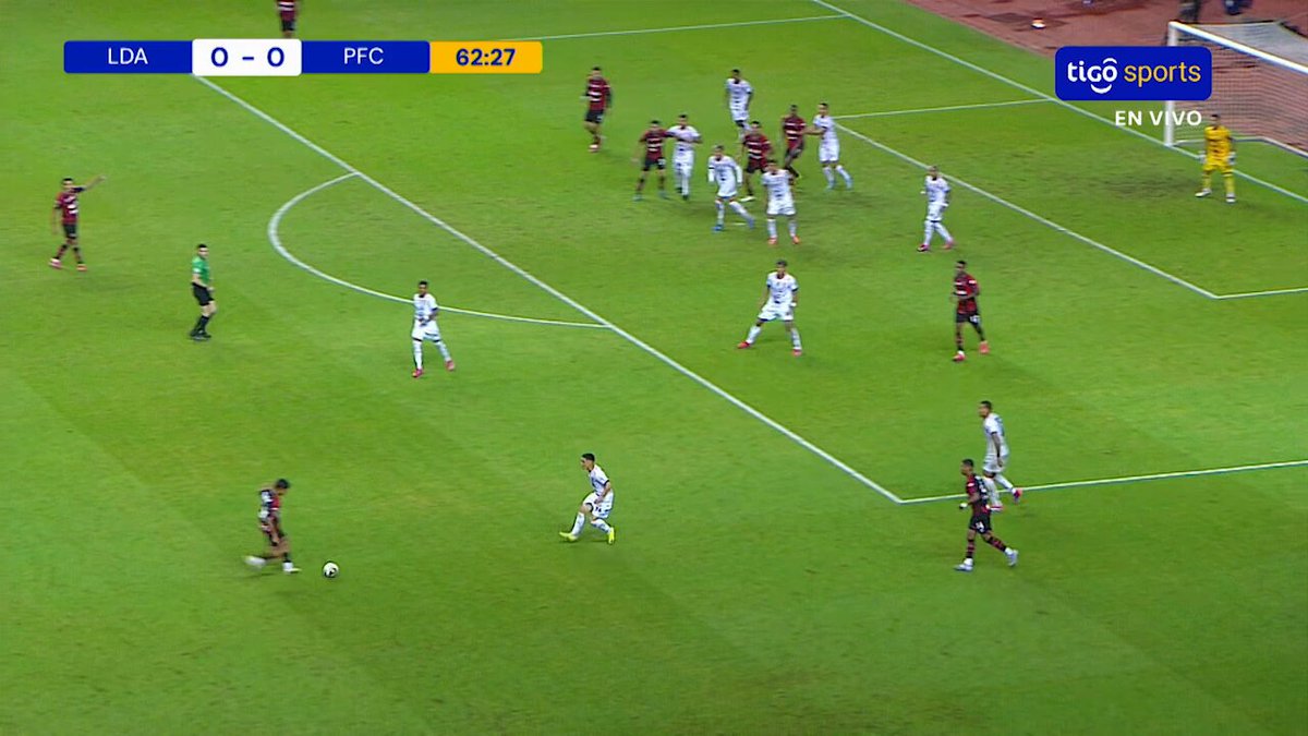 Ay Moreira.