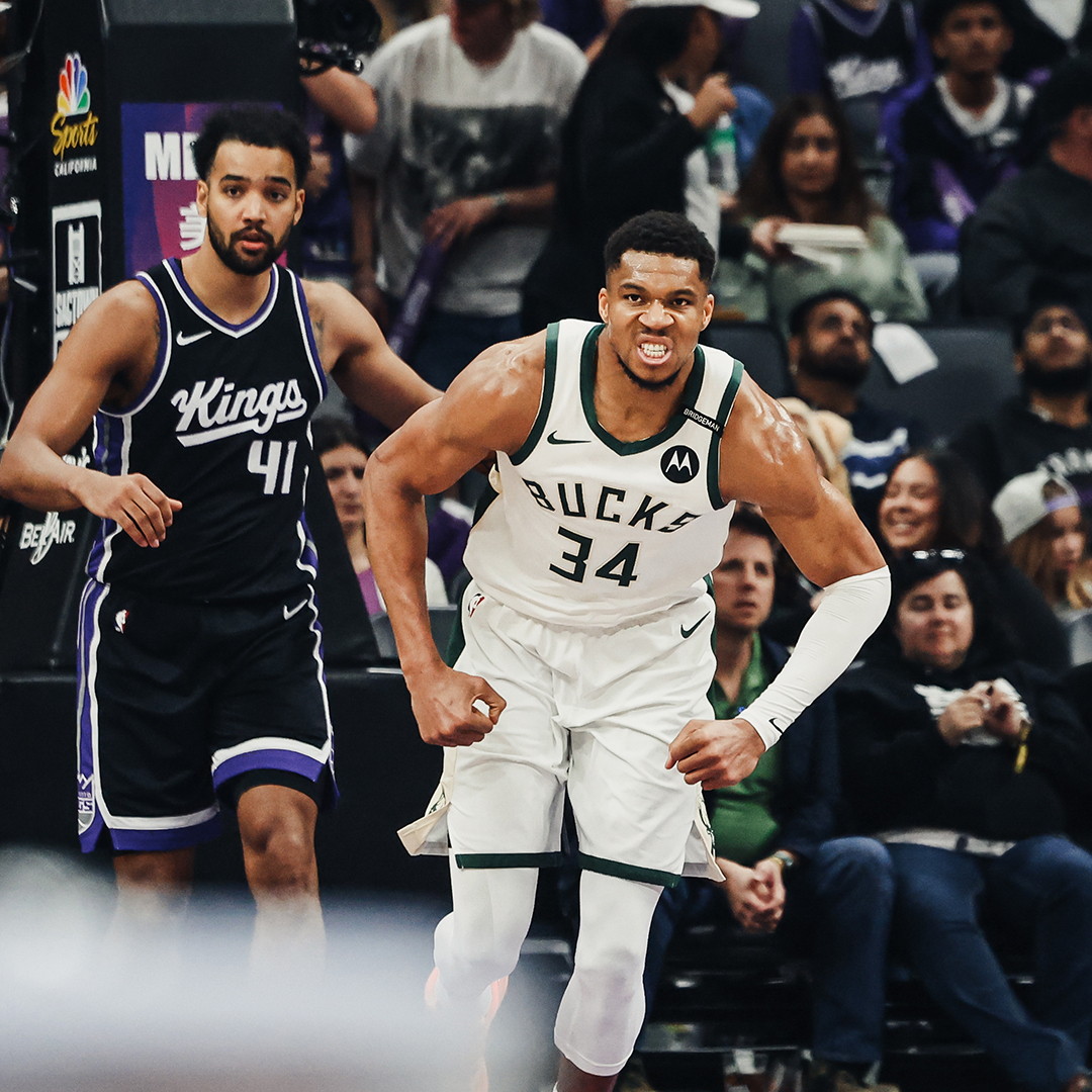 Giannis scored 22 of his 32 in the third quarter. 32 PTS | 17 REB | 3 AST | 60% FG