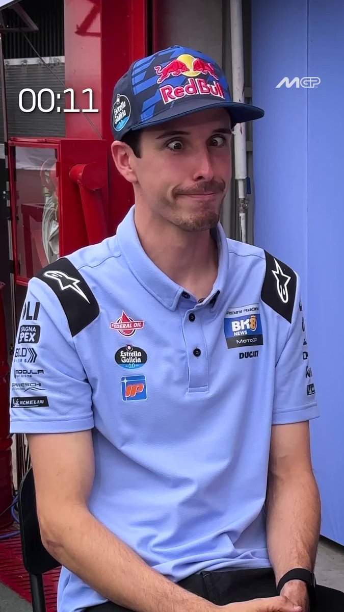 It's quite clear who won our "You laugh, you lose" challenge, right? 😂 #MotoGP