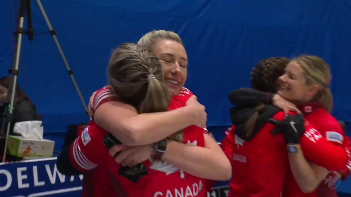 Canada 🇨🇦 take gold! 🥇 Alina Paetz misses on the last stone in End 9, it's a steal and Switzerland 🇨🇭 concede - they claim the silver medal. 🥈 Watch all games live on The Curling Channel! #curling #WWCC #canada #switzerland #컬링