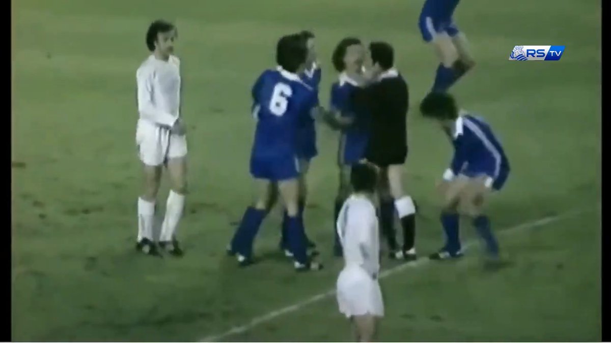 🔙 Hoy se cumplen 45 años de este partido histórico en el Santiago Bernabéu. 🧐 ¿Quién se acuerda de lo que pasó? 🙋‍♂️🙋‍♀️ #HistoriaRS