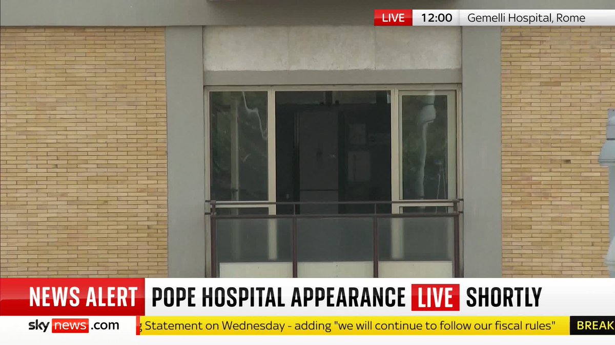 BREAKING: Pope Francis gives a thumbs up as he thanks cheering crowd from hospital balcony