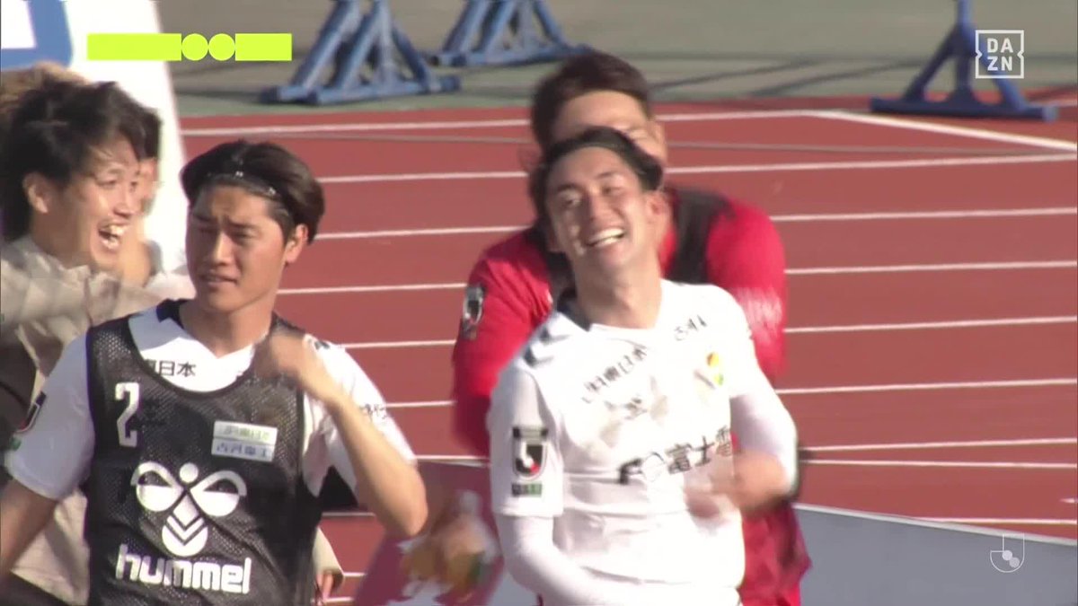 劇的に決めた開幕6連勝🙌 まさにラストワンプレーのドラマ CKから #安井拓也 の劇的決勝弾🔥 絶好調の千葉がJ2では11年ぶり、 6チーム目の開幕6連勝を達成👏 🏆明治安田J2リーグ第6節 🆚甲府×千葉 📱#DAZN 見逃し配信 #Jみようぜ #Jリーグ #甲府千葉