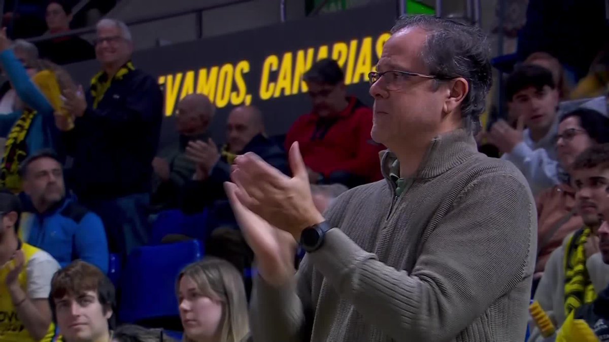 ๐ Esta semana conocรญamos la noticia de que Fran Guerra tendrรก que estar un tiempo alejado de las canchas por lesiรณn... y asรญ le ha recibido su AFICIรN. ยกTe esperamos de vuelta pronto, Fran! ๐บ Basket en Movistar Plus+ | #ConectaConTuPasiรณn #LigaEndesa | La Laguna Tenerife