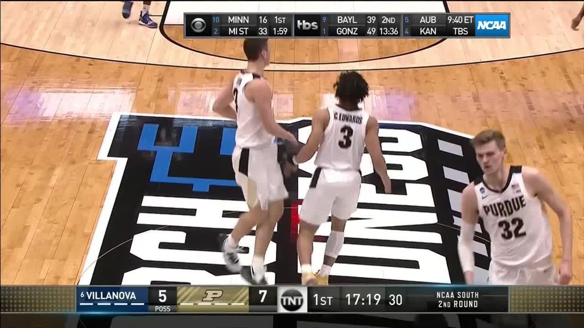 Carsen Edwards was a cheat code in his final #MarchMadness 🔥 #OTD in 2019, the Purdue Men's Basketball great's career-high 4️⃣2️⃣ points (he'd score 42 again a week later) led Purdue to a rout over reigning national champ Villanova. #B1GMBBall