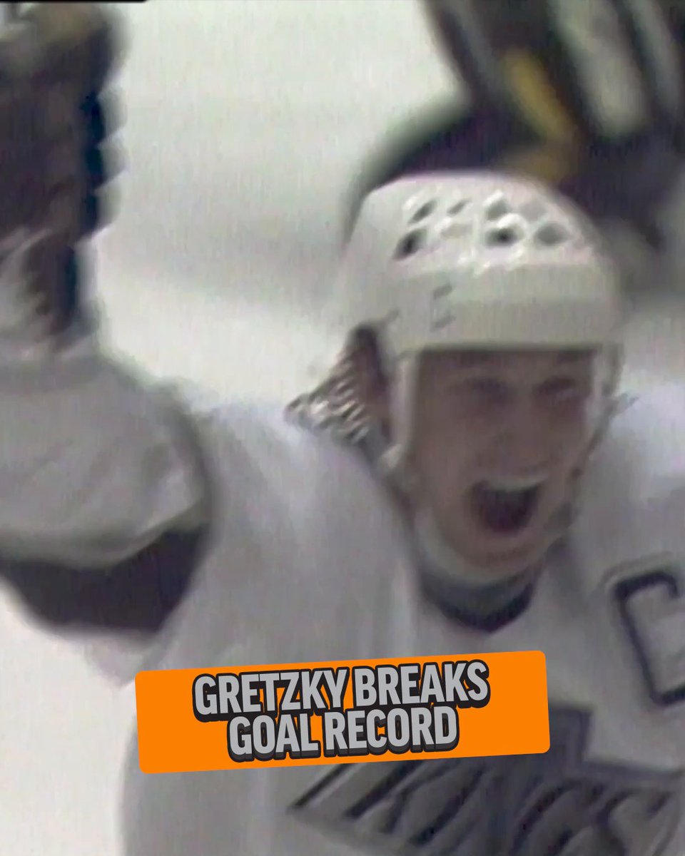 On this day in 1994, Wayne Gretzky broke Gordie Howe's goal record with his 802nd career goal. Will we see Ovechkin break his goal record this season? 👀 #Gr8Chase
