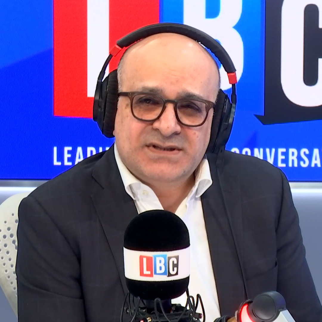 "Go work on a building site, then go work in an IT firm. See who works harder." Caller Matt believes 'there is no correlation between working hard and getting rich.' Ali Miraj insists investment bankers in Canary Wharf are, in fact, working very hard.