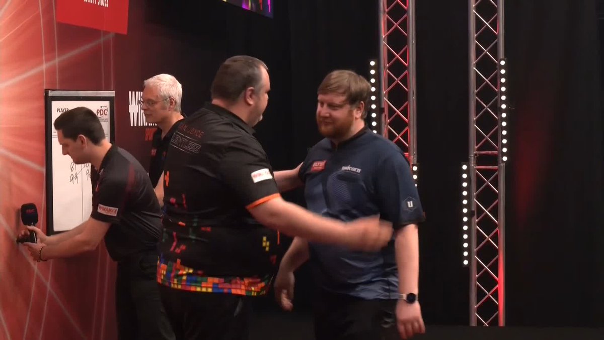 JOYCE OVERCOMES MENZIES! Ryan Joyce is the first player through to the last four in Gottingen, running out a 6-3 winner against Cameron Menzies to continue his landmark run! 📺 #ET2 | QF