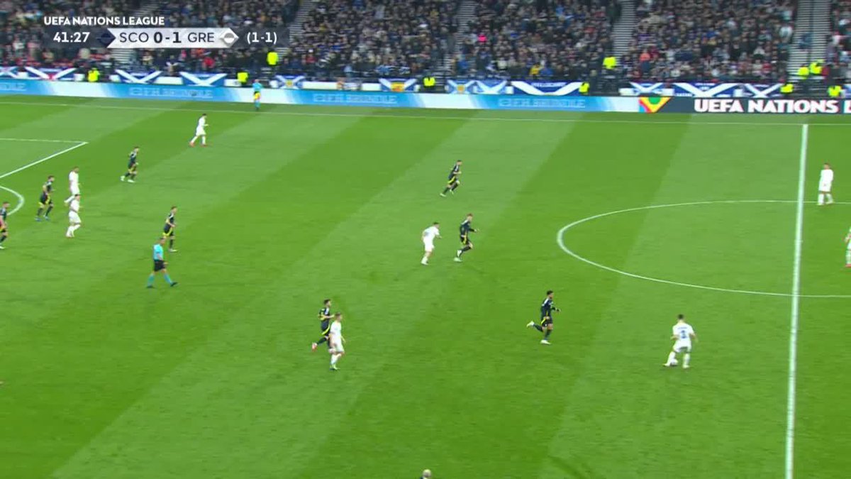 Cudowny gol Greków! 💥🔝 Konstantinos Karetsas popisał się kapitalnym trafieniem 🇬🇷