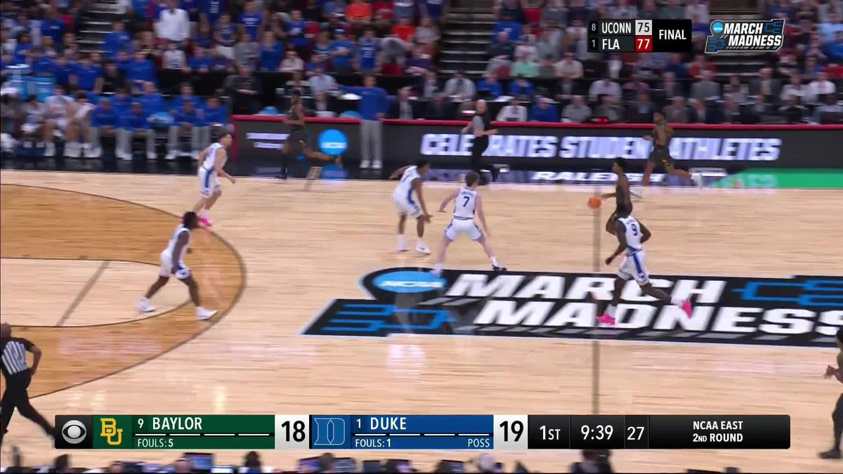 BIG finish from Robert Wright 😤 #MarchMadness Baylor Men’s Basketball