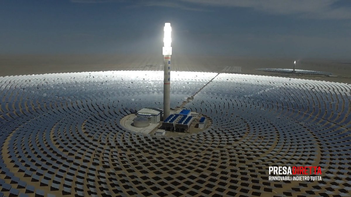 тАЬNoi vediamo un grande futuro per questa tecnologiaтАЭ. Il viaggio di #PresaDiretta a #Shouhang, in #Cina, nella centrale solare termodinamica con sali fusi, dotata di 12.000 #eliostati, ognuno fatto di pi├╣ specchi che seguono il percorso del #sole.