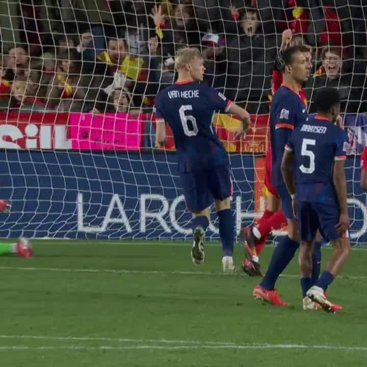 LAMINE YAMAAAAAAAAAL! 🎯 Cudowny strzał gracza Barcelony! 💥🔝