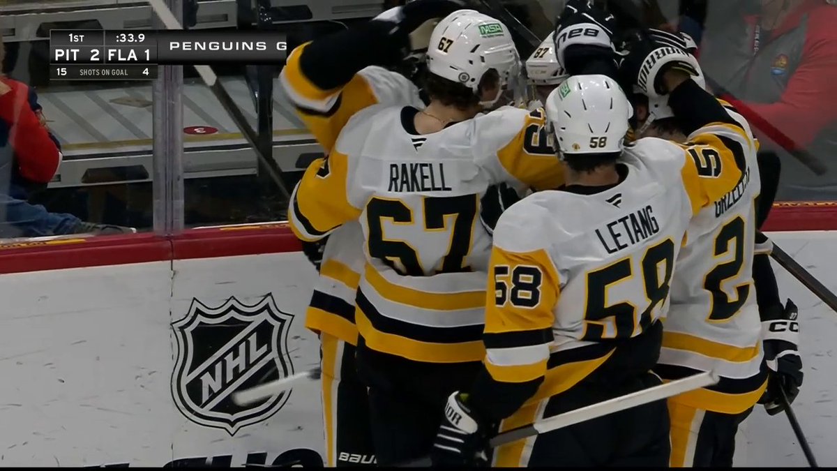 OH MY GOODNESS 🤯 Bryan Rust's second of the period is a thing of beauty! 📺: Sportsnet or stream on Sportsnet+ ➡️