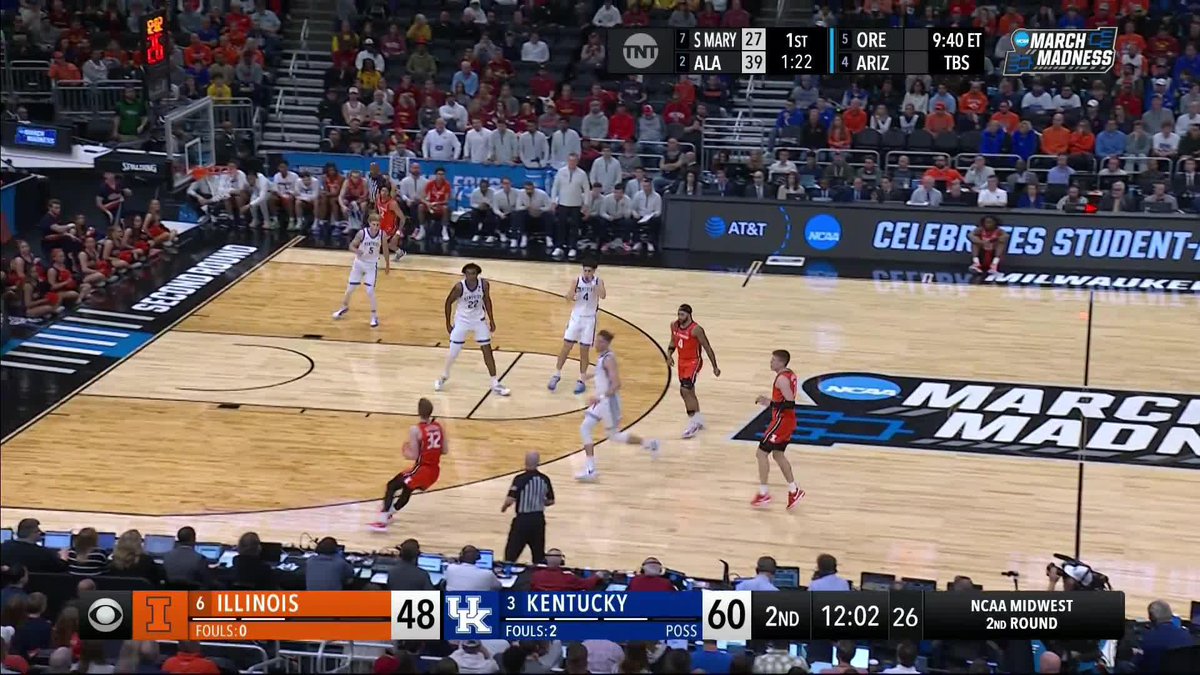 A KJ three forces a Kentucky timeout!