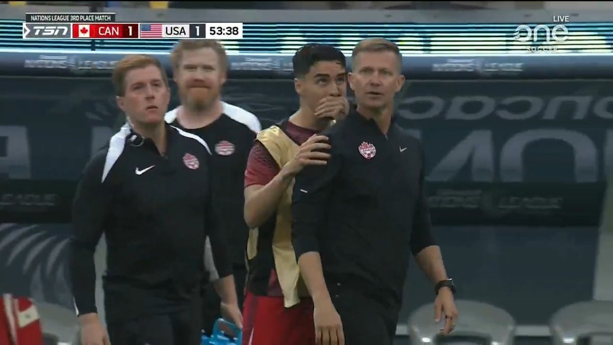 RED CARD FOR JESSE MARSCH 🟥 The Canada head coach is sent to the stands after venting furiously about a penalty call that wasn’t given. It kinda looked like Jonathan David just slipped in the box… #CanMNT 1-1 #USMNT | 56’ | #CNL