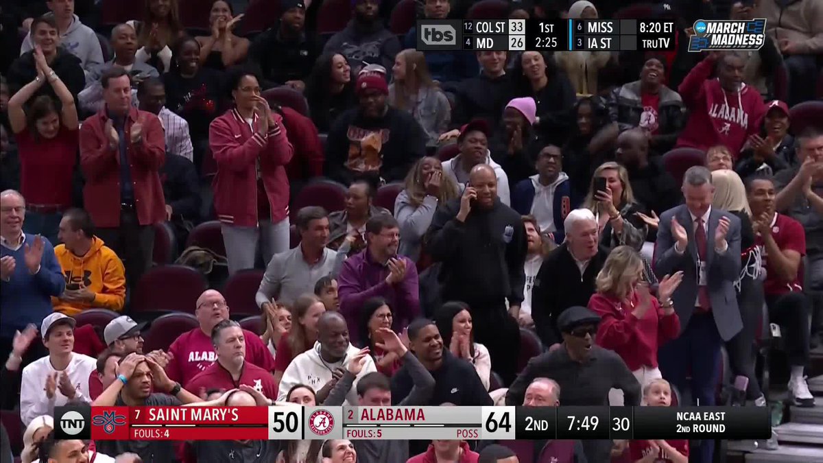 CLIFF OMORUYI FINISHES OFF THE LOB 🤯 #MarchMadness Alabama Men’s Basketball