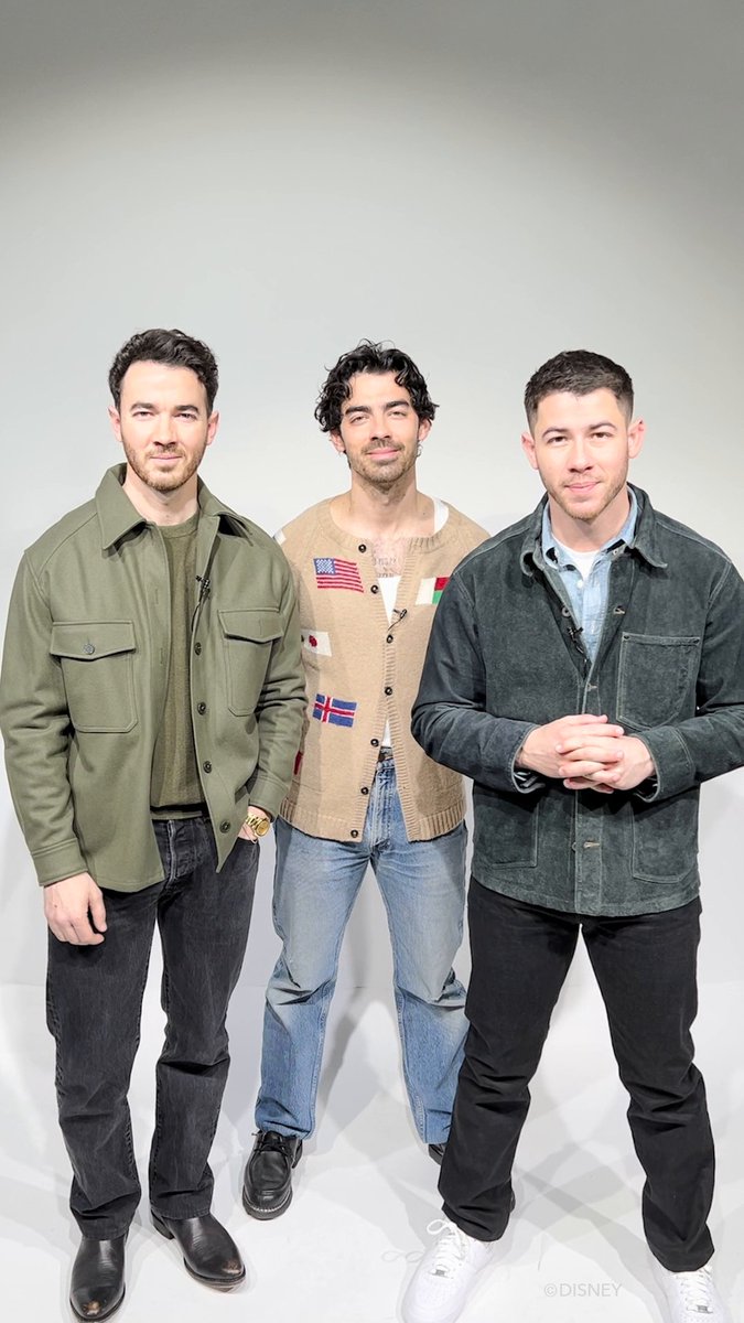 JUST ANNOUNCED! The Jonas Brothers will participate in Disneyland Resort's 70th anniversary by singing the official celebration theme song "Celebrate Happy"!🎶✨