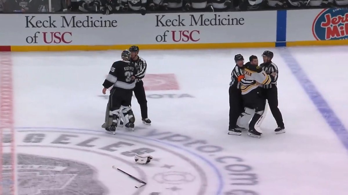 THE REFS ROBBED US OF A GOALIE FIGHT! DISGUSTING! Spittin' Chiclets