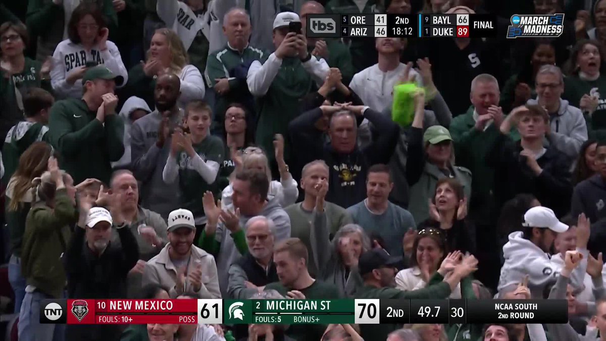 JASE RICHARDSON COMES UP CLUTCH 😱 #MarchMadness Michigan State Men's Basketball