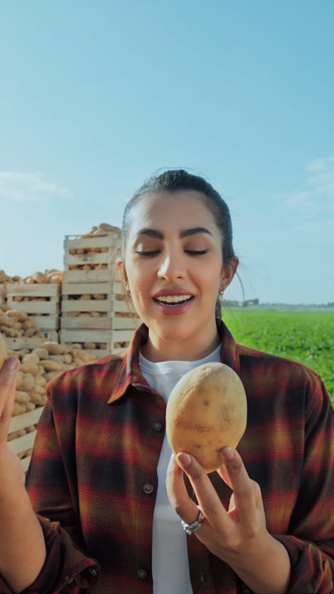 ليه بطاطس الكبير مقرمشة ولذيذة؟ كل حبة بطاطس نختارها بعناية عشان تناسب أعلى معايير الطعم والجودة. #الجودة_مع_الطعم #يخلي_الفرق_كبير #الكبير