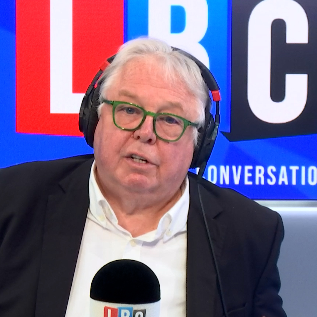 – Heathrow shutdown – Potholes everywhere – Major NHS wait times – High street shops closing Nick Ferrari 'loves Britain', but admits the reality is that 'this country is broken.'
