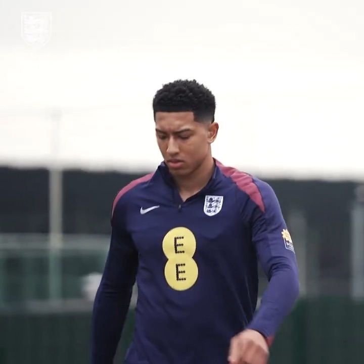 Fully focused 👊 A glimpse of yesterday's U21 #YoungLions session ahead of tonight's game against Portugal...