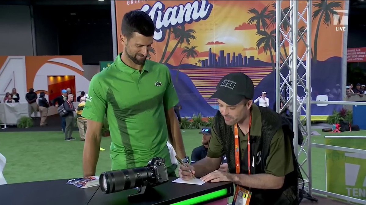 Things you love to see 🥹 Watch this lovely moment between Novak Djokovic and Tennis Channel's Matt Fitzgerald 💚 #MiamiOpen
