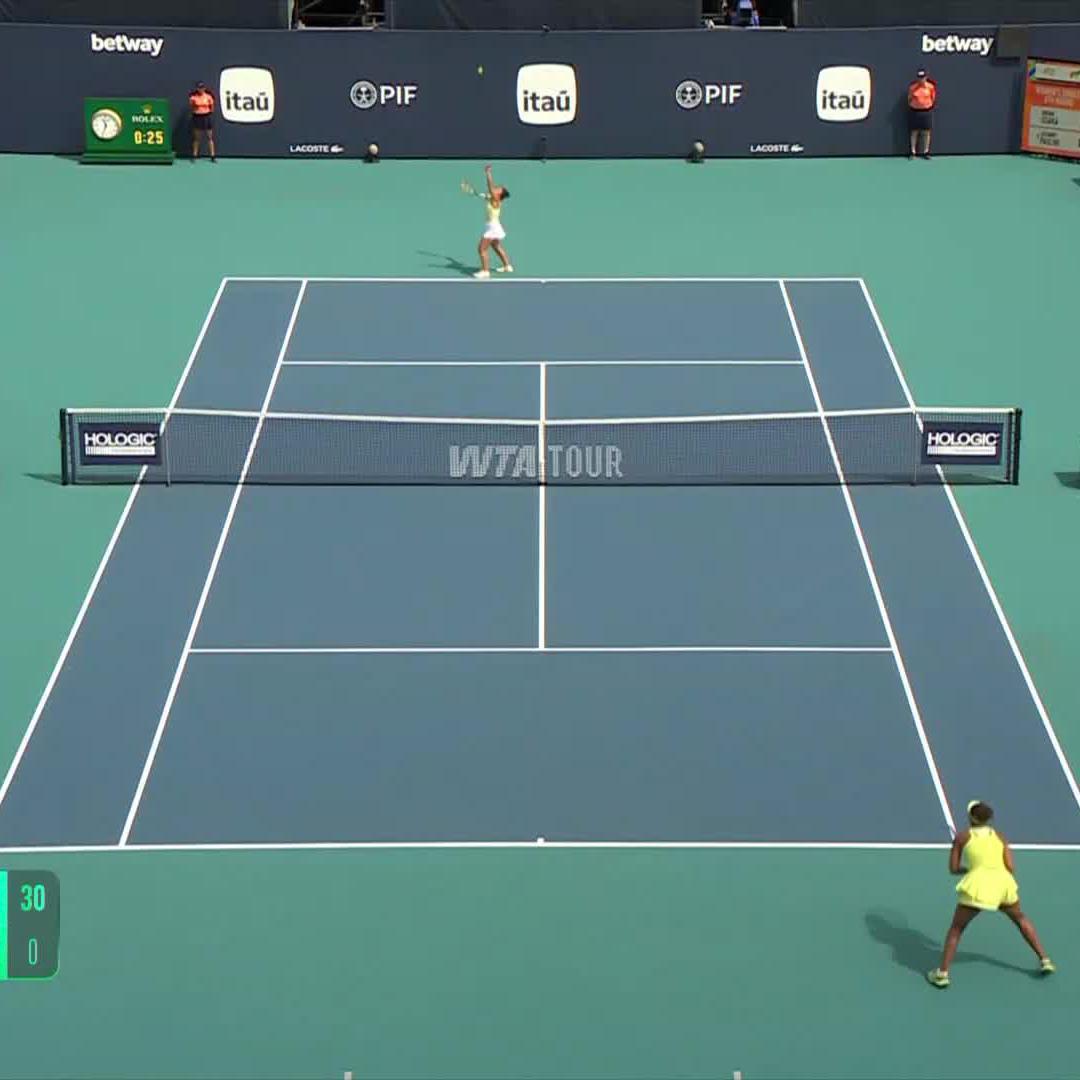 the speed 🏃‍♀️ the reactions 🔥 WOW 😯 NaomiOsaka大坂なおみ | #MiamiOpen