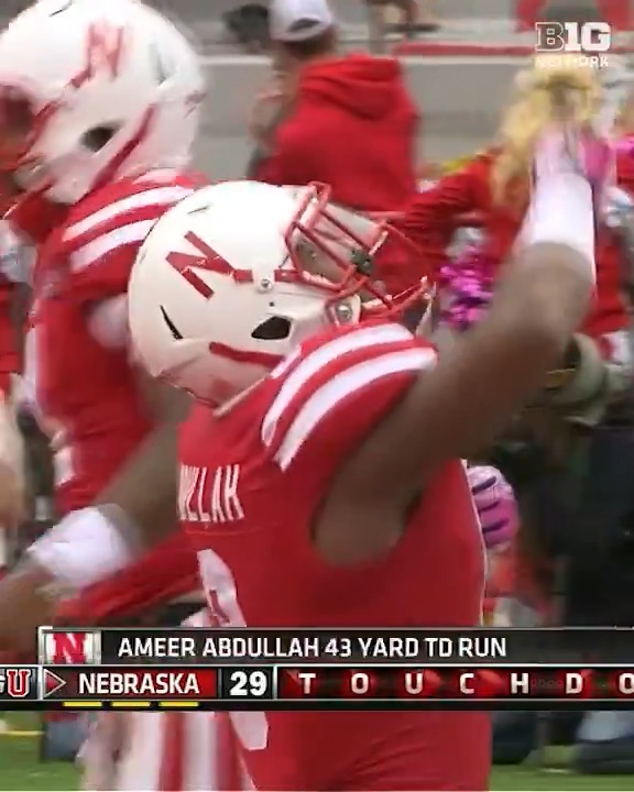 Just felt like revisiting one of Ameer Abdullah's best runs from one of the Nebraska Football legend's best days (20 car., 221 yds & 2 TD) 💥 #B1GFootball x Ameer Abdullah