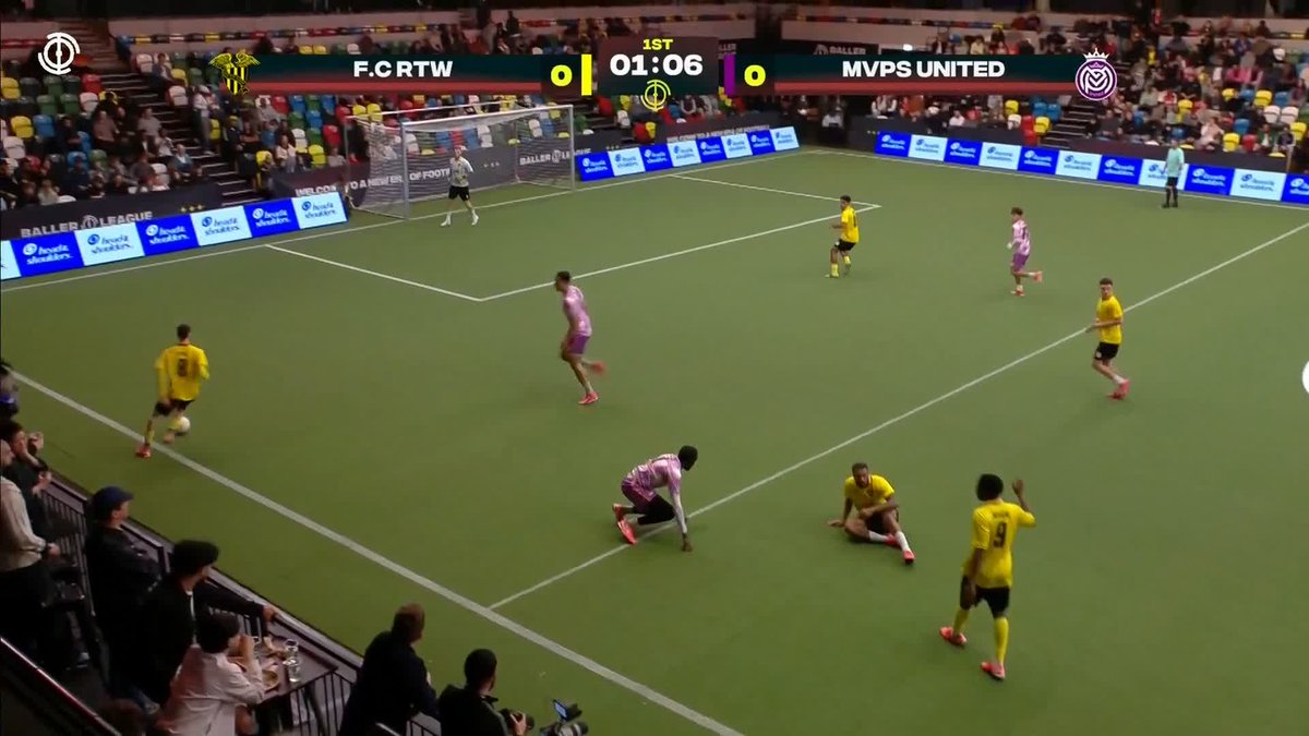 Former Newcastle striker Michael Ndiweni SMASHES home! 🔥