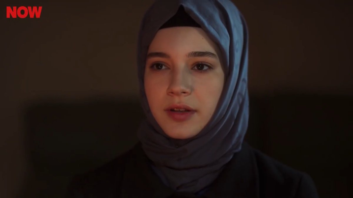 “Geçin karşımıza Cüneyd Efendi.” 😌 NOW yayınını kaçıranlar ve yeniden izlemek isteyenler için tüm bölümler Disney+'ta! #kızılgoncalar Kızıl Goncalar Disney+ Türkiye