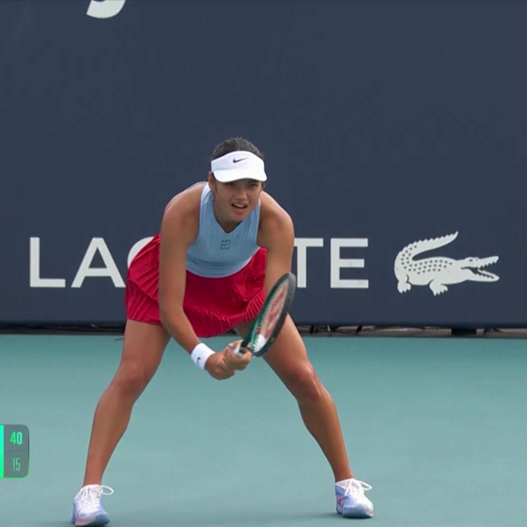 Emma Raducanu out in front without dropping a point on serve, 6-1 first set! ‼️ #MiamiOpen | Emma Raducanu