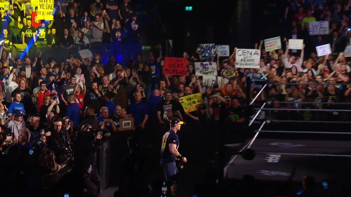 GLASGOW is booing John Cena out of the building! 🏴󠁧󠁢󠁳󠁣󠁴󠁿 #WWERaw