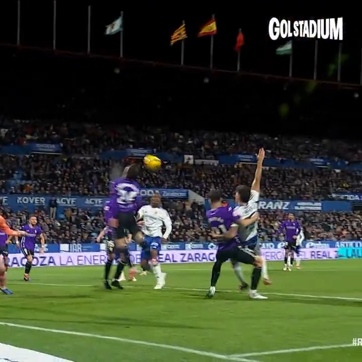 ▶️ El penalti que señaló Ávalos Barrera 🗣️ ¿Qué te parece? #futmasc #LaLigaHypermotion #SegundaDivisión #RealZaragozaCórdoba
