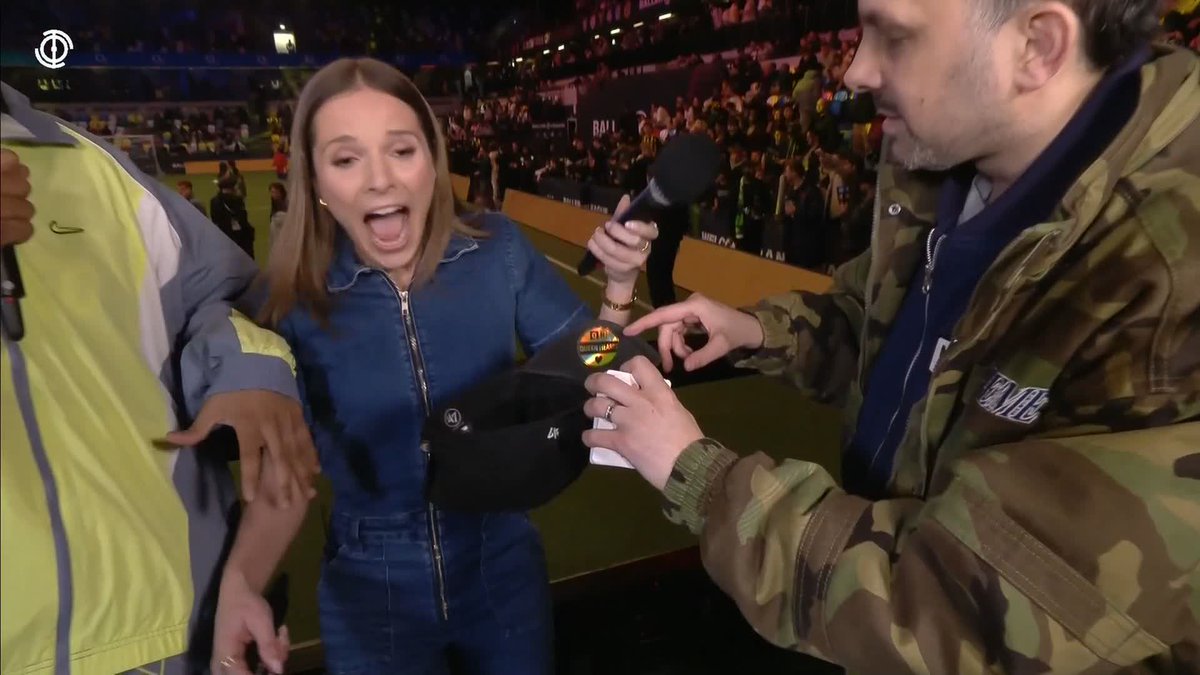 WOW. Steven Frayne - formerly known as Dynamo - leaves Chunkz and Olivia speechless at the Copper Box 🤯