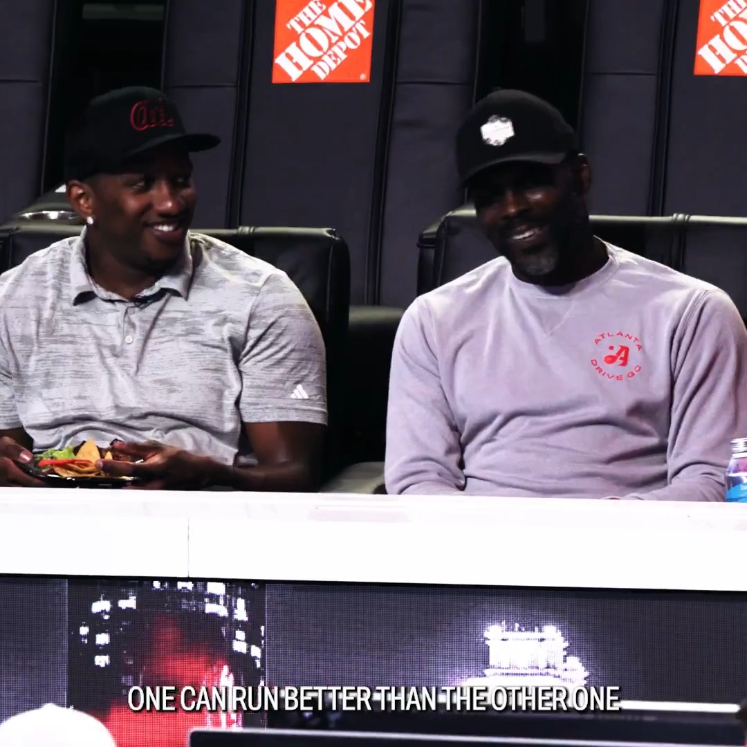 WHOLEOME: #Falcons owner Arthur Blank introduced team legend Michael Vick to rookie QB Michael Penix. “Two left handed QBs on the team… pretty cool” Vick: “One more accurate than the other” Penix: “One could run better than the other” SUPER WHOLESOME🥹